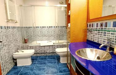 Amplio con 2 baños y 4 camas dobles - Foto 7