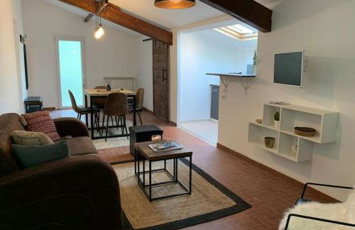 Appartement 65m2 à Callian, 2 Chambres, Parking Gratuit, Proche Lac et Cannes - Foto 3