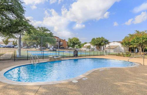 Landing Incredible 1BD Pool Tennis Court - Foto 31