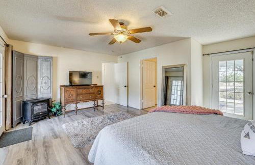 Hill Country Escape Family Home with Outdoor Oasis - Foto 18