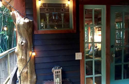 Cozy Alpaca Tree House Rental in the Bamboo Forest in Atlanta, Georgia - Foto 14