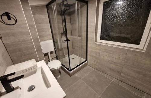 Laubach Apartments - Photo 7