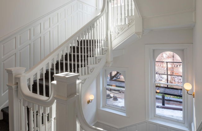 Sosuite Juliet Balcony 1BR Apt w W D Desk - Photo 26