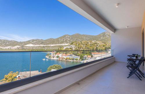 Familiy Villa Navis with heated pool - Photo 81