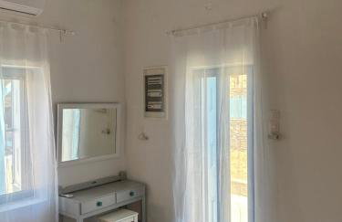 The Olive House - Photo 20