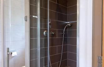 Stunning 5-bed 3-bath house close to the sea! - Foto 41