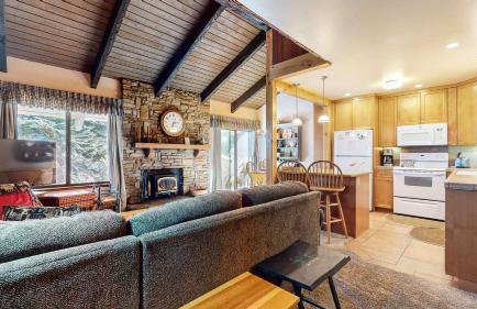 Discover 4 - Photo 7