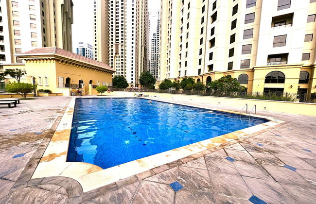 Robin Beach Hostel JBR - Photo 20