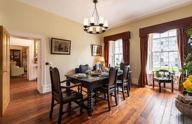 8 Bedroomed House Steeped in History - Photo 28