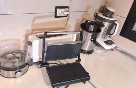 DELUXE 3 Rooms74m2,2Air Condit 2TV SEAVIEW on AMADORES,2 heatPOOLs, PARKING, 600 MB,Dishwasher,2Lift,,3 BEACHes - Photo 51