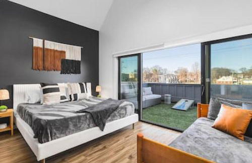 Gorgeous East Nashville House with Rooftop Patio, Garage, 9 Beds, 3 Miles to Downtown - Foto 4