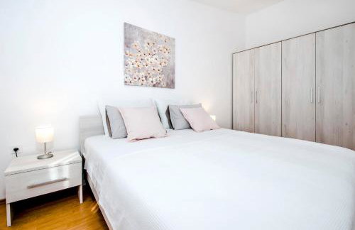 Charming House Nino with a fenced yard - Foto 27