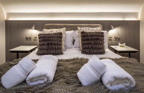 Arran Shores Luxury Shorefront Penthouse Suite 13 - Photo 32