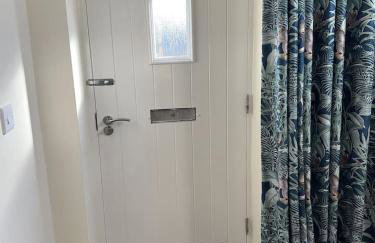 Unique Old Auction House - Photo 7