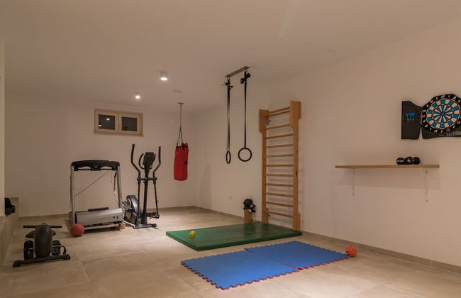 Luxurious Villa in Butkovici with Pool & Hot Tub - Foto 29