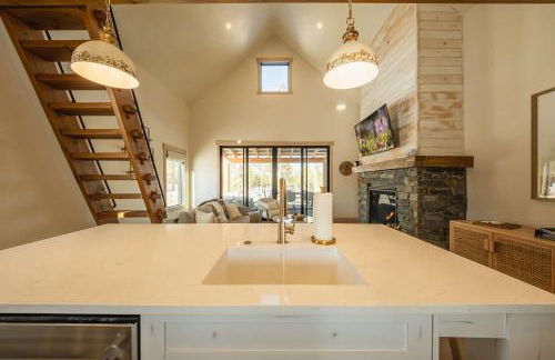 Wilderness Club Nest - Modern Cabin Retreat for 9 with Hot Tub - Foto 24