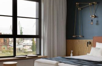 Solidarność Three Bedrooms & Garden Apartment - Foto 40