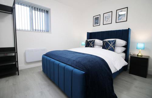 New Cardiff Bloc Exclusive Apartments By Prime Stays - Shops and Parking - Great for Groups and Families - Foto 14