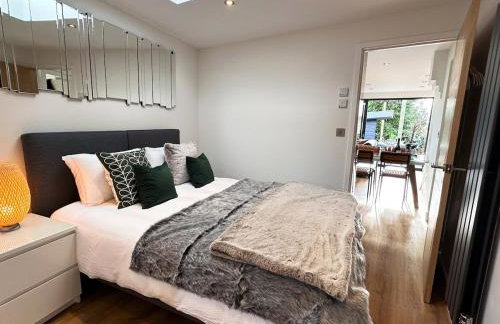 Luxury Apartment nr Broadway with Private Parking! - Foto 40