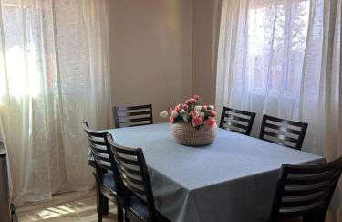 1 bed with washer dryer in unit, soaker tub near Field of Dreams - Foto 18