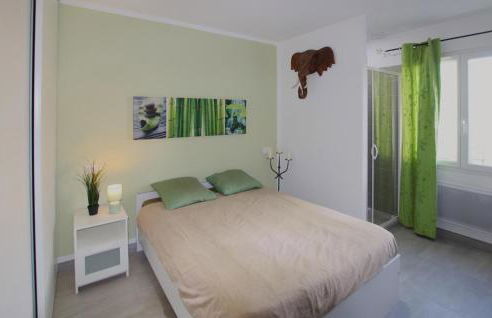 Awesome Home In Morières Les Avignon - Foto 10