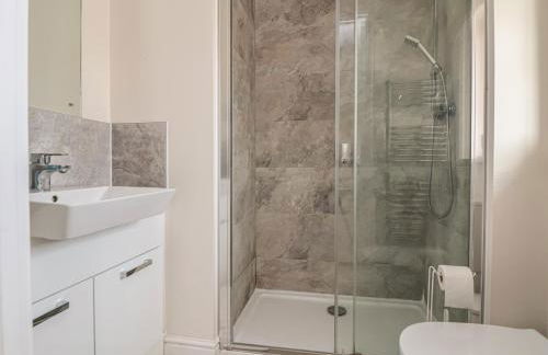 29 Ernest Dawes Avenue - Photo 28