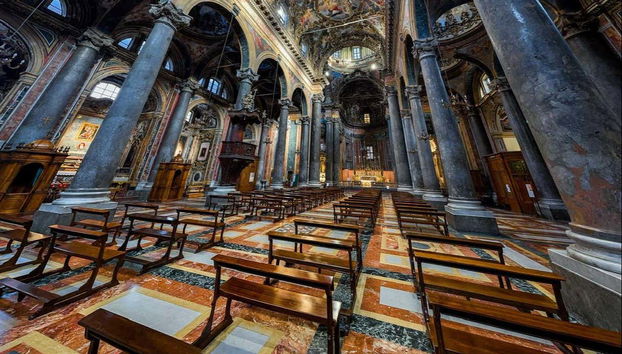 Interior da igreja de San Giuseppe