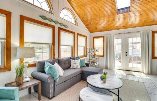 Charming Mountain Home Retreat Walk to Marina! - Foto 14