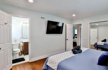 H&H Modern Lux 4BD 1 King Suite 3 Queen SoCal Disney - Foto 51