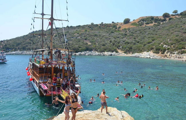 Kusadasi Coast Boat Tour - Photo 4