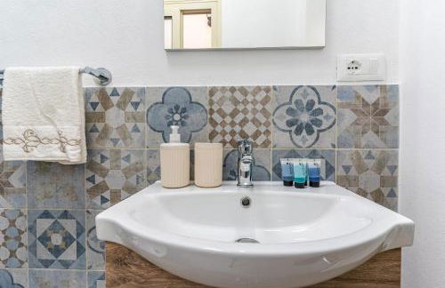 Antony Mondello Guest House, appartamento a 1 minuto a piedi dalla spiaggia di Mondello - Foto 33