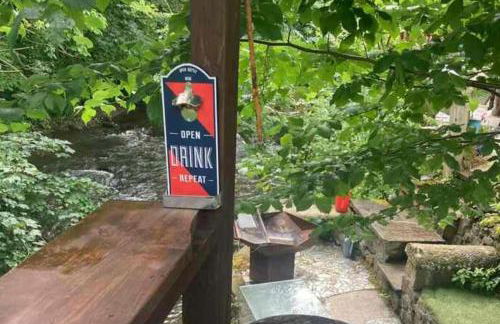 1 Bedroom -Sleeps 3-Dog friendly-Garden-Riverside - Photo 9