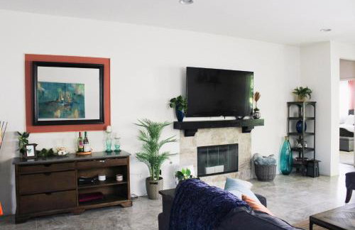 Entire Bungalow w/ Private Pool Near Palm Springs! - Foto 46