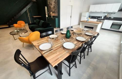 ColorChic 3 étoiles - Parking Privé Terrasse Clim - 120m2 Plein centre - Foto 13