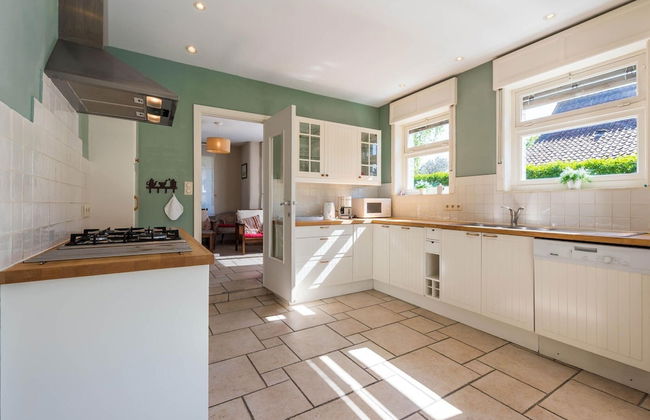 Villa in St-idesbald Near Ster der Zee Beach - Photo 10