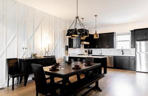 Diamond Retreat Townhome with Garage 3 mi to Downtown - Foto 1