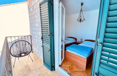 Dalmatian House, spacious stone terraces, balcony , views - Foto 45