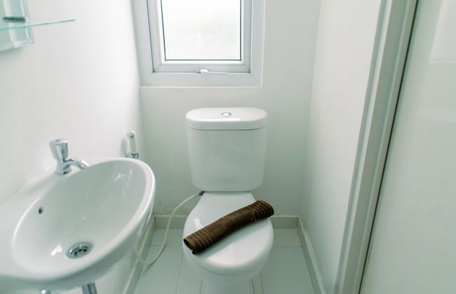 Nice Studio Apartment At Aeropolis Residence Near Cgk Airport - Foto 6