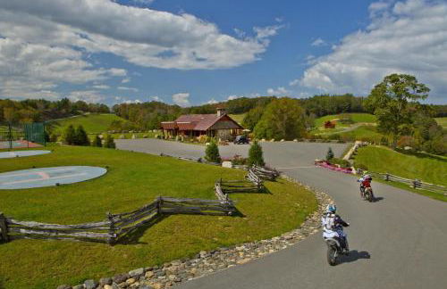 Sip Sip Hooray at Eagles Nest - Foto 46