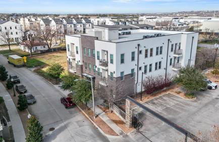 Modern Executive 1BR King Bed - Walk to West 7th - Foto 32