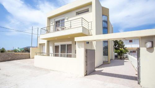 EVA's House - Photo 1