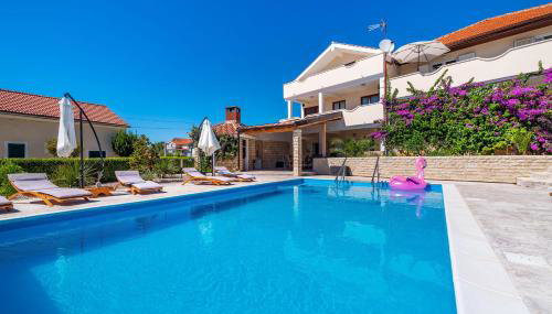 Merita Apartments with Pool - Photo 4