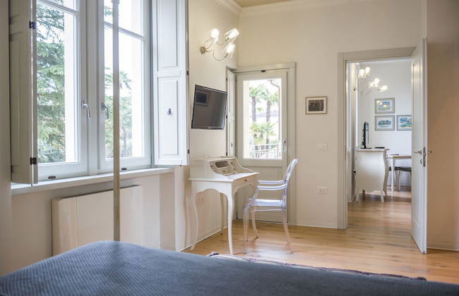 Villa Italia Luxury Suites and Apartments - Photo 15