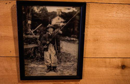 Upscale Moosehead lake Suite downtown Greenville - Foto 20