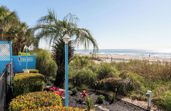 Beach Club at Montego Inn - Photo 70