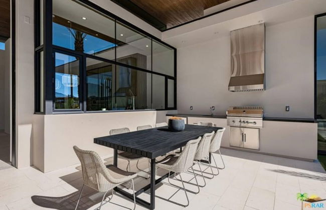 Luxurious Rancho Mirage Estate w Pool Spa - Photo 11