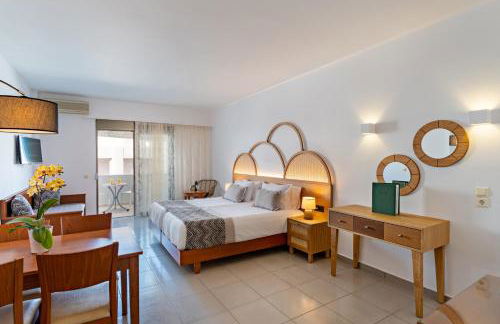 Delfina Boutique Hotel - Photo 49