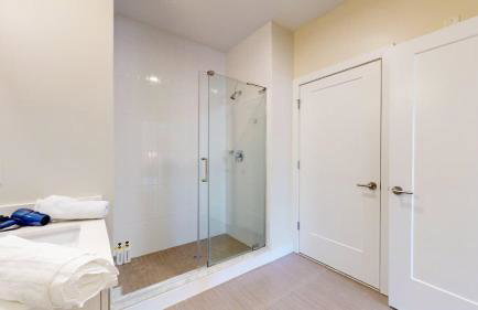 Modern Comforts Free Gym Access - Foto 37