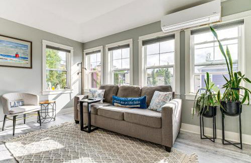 Walk to Dtwn Charlevoix Condo with Fireplace - Foto 4