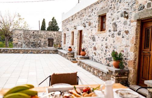 Paradisi Stone House - Photo 2